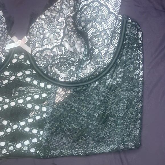 Victoria secret DREAM ANGELS corset 
Lightly-Lined Heritage Ribbon Slot Bra Top - Picture 14 of 17